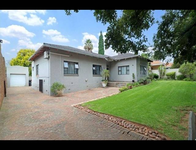 3 BEDROOM HOUSE FOR SALE IN CINDERELLA